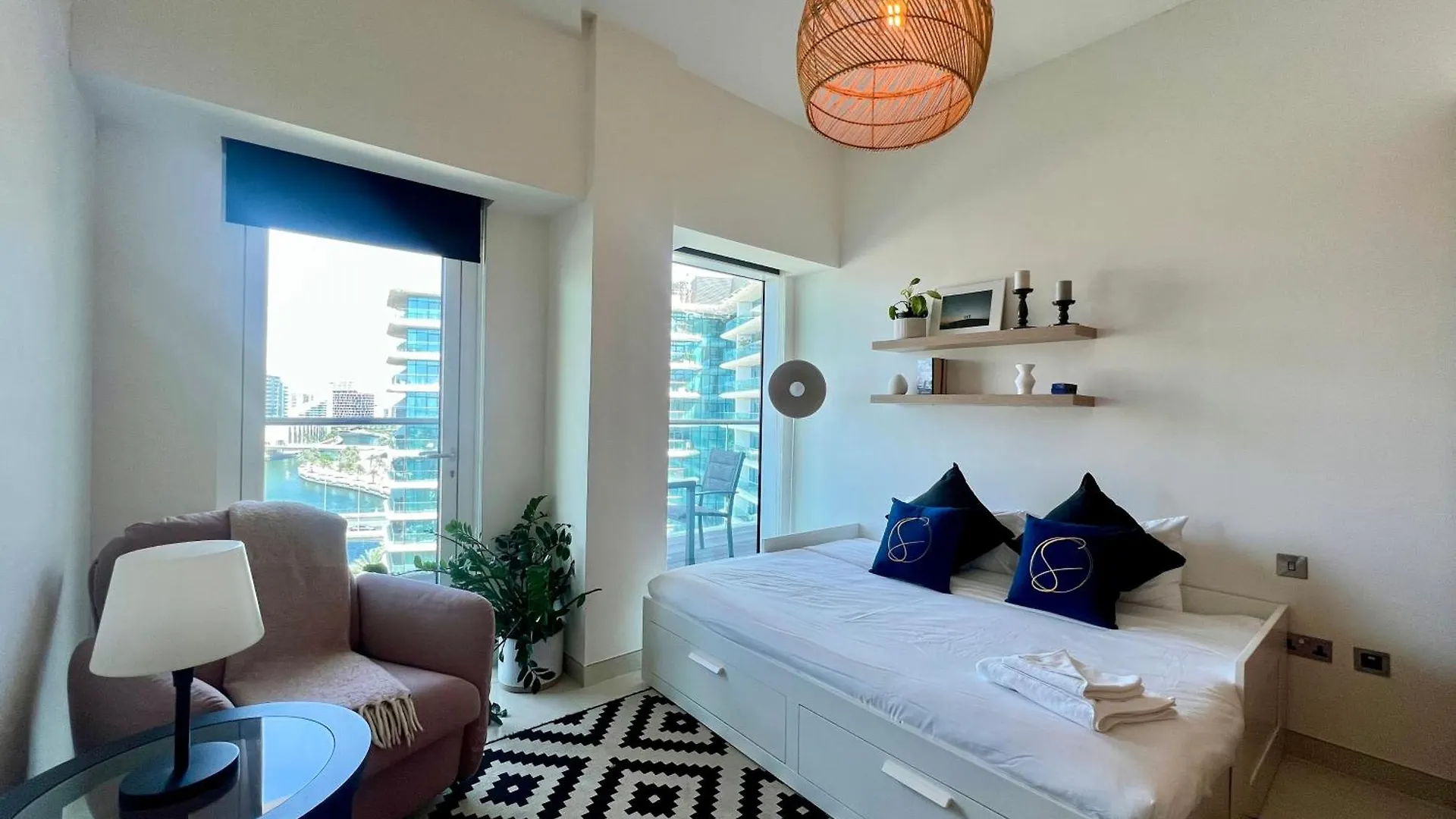 Modern 3 Bedroom Al Hadeel West Side Al Rahah Beach Αμπού Ντάμπι 0*,