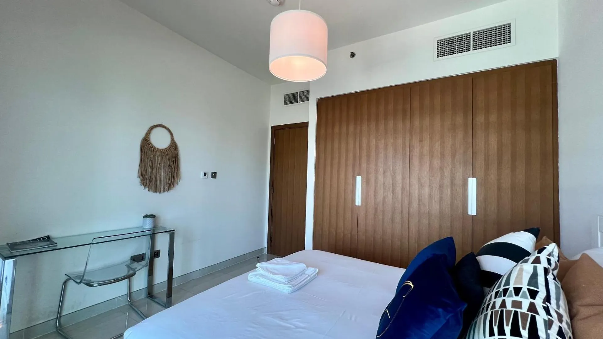 Modern 3 Bedroom Al Hadeel West Side Al Rahah Beach Αμπού Ντάμπι Διαμέρισμα