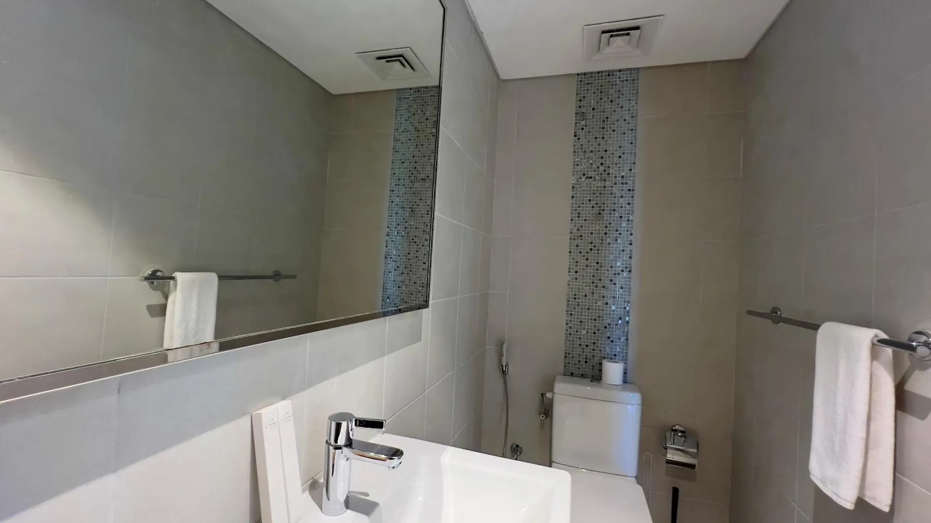 Modern 3 Bedroom Al Hadeel West Side Al Rahah Beach Αμπού Ντάμπι 0*,  Ηνωμένα Αραβικά Εμιράτα
