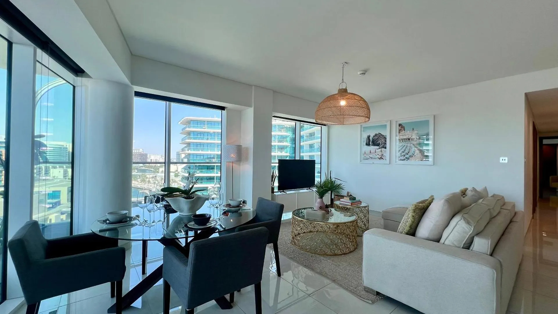 Modern 3 Bedroom Al Hadeel West Side Al Rahah Beach Abú Dhabí